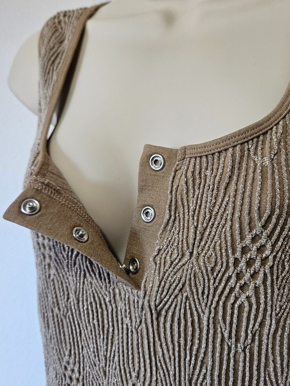 BKE Core Textured Knit Tank Top | Size Tag M/L ⭐FITS LIKE A SMALL⭐ - Picture 4 of 9